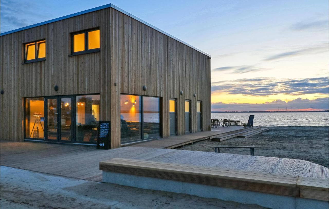 Lovely Home In Lembruch-Duemmer See With Sauna Bagian luar foto